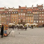 Old Town Square P&o * Warszawa