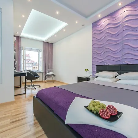 Old Town Square P&o Apartman *