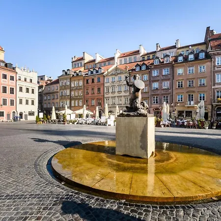 Old Town Square P&o *