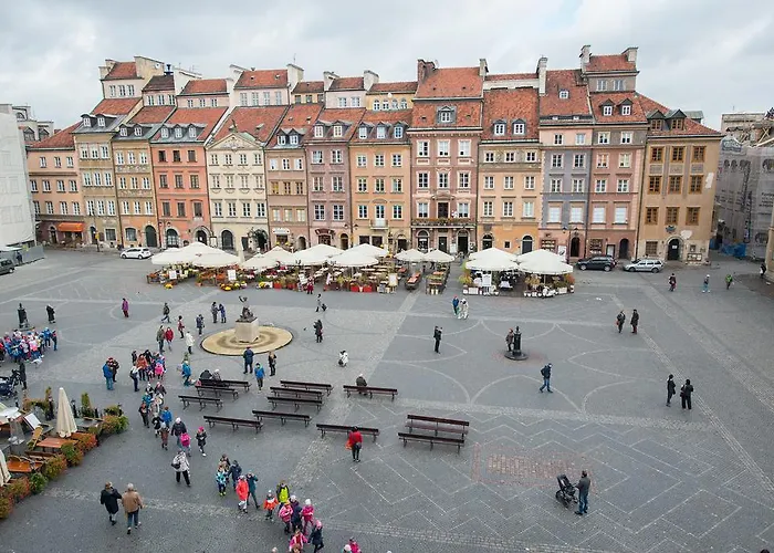 Old Town Square P&o Warsaw