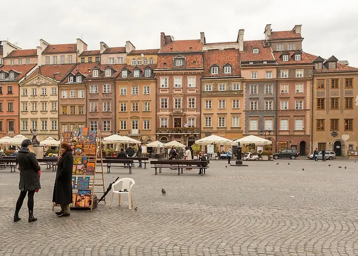 Old Town Square P&o * Warsaw