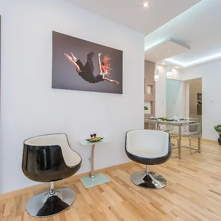 Old Town Square P&o アパート *